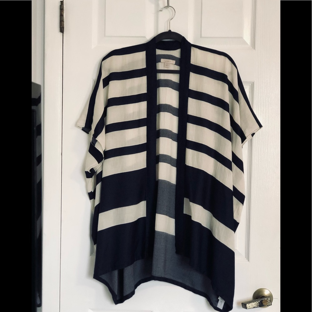 Ann Taylor- Loft Short Sleeve Cardigan Sz Xs